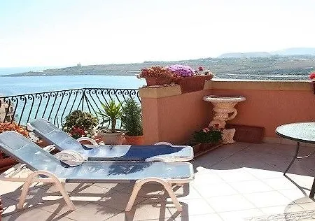 White Dolphin Complex Aparthotel