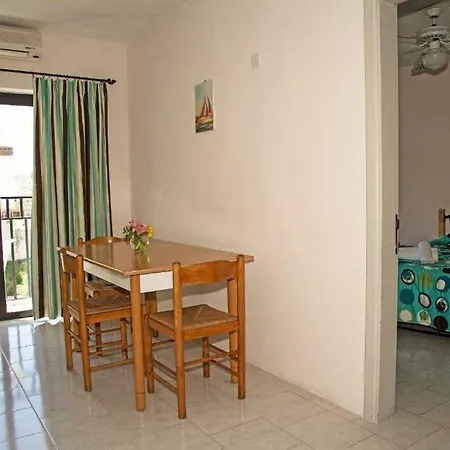 White Dolphin Complex Apartahotel