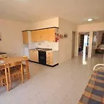 Aparthotel White Dolphin Complex