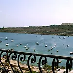 Aparthotel White Dolphin Complex