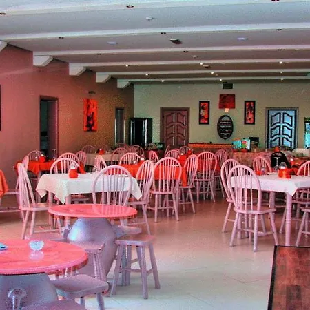 White Dolphin Complex 3*