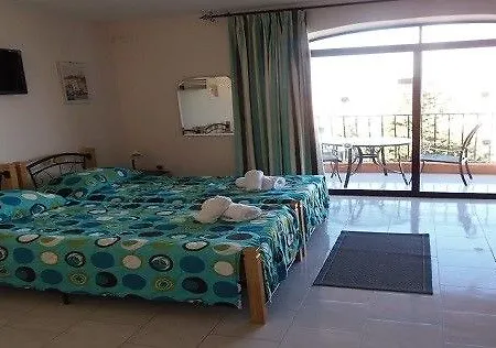 White Dolphin Complex 公寓式酒店 卡瓦拉