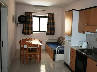 White Dolphin Complex Qawra