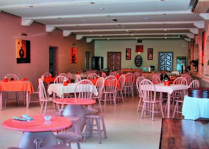 White Dolphin Complex 3*