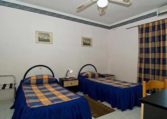 White Dolphin Complex Ξενοδοχείο με διαμερίσματα Qawra