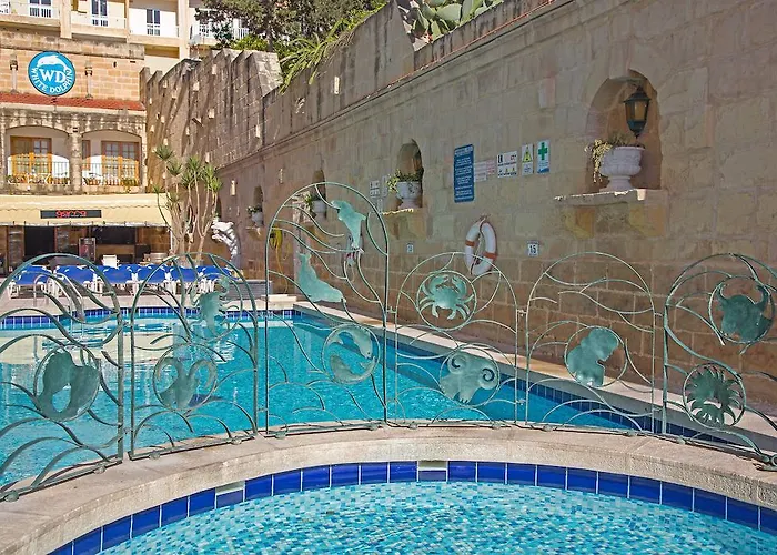 Ξενοδοχείο με διαμερίσματα White Dolphin Complex Qawra