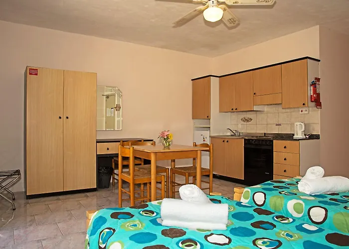 White Dolphin Complex 3* Qawra