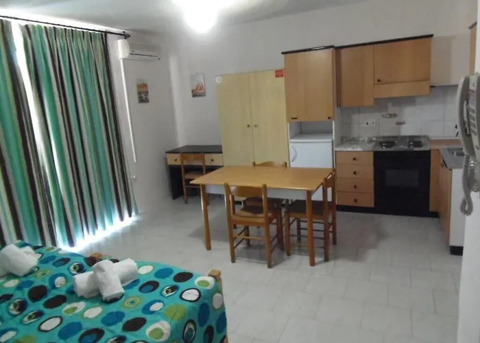 White Dolphin Complex Ξενοδοχείο με διαμερίσματα Qawra