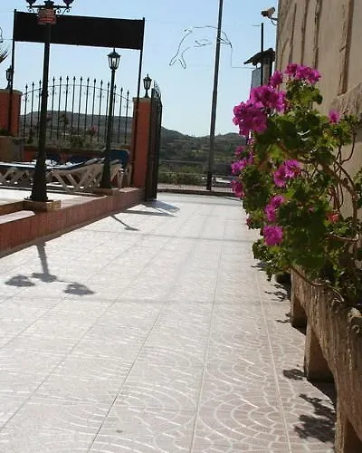 Lejlighedshotel White Dolphin Complex