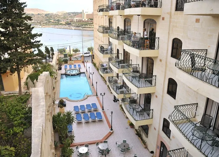 White Dolphin Complex Ξενοδοχείο με διαμερίσματα 3*