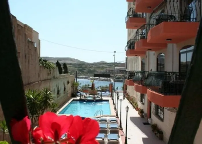 Lejlighedshotel White Dolphin Complex 3*
