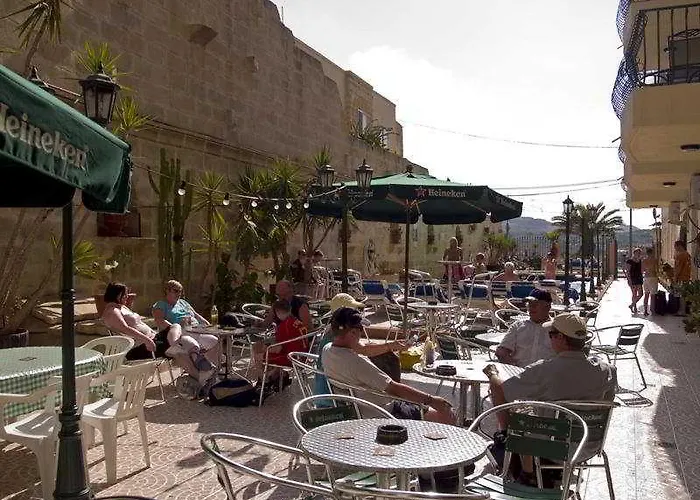 White Dolphin Complex 3* Qawra