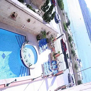 White Dolphin Complex Qawra