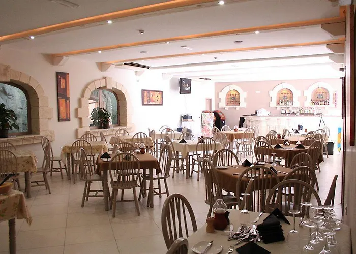 White Dolphin Complex Lägenhetshotell